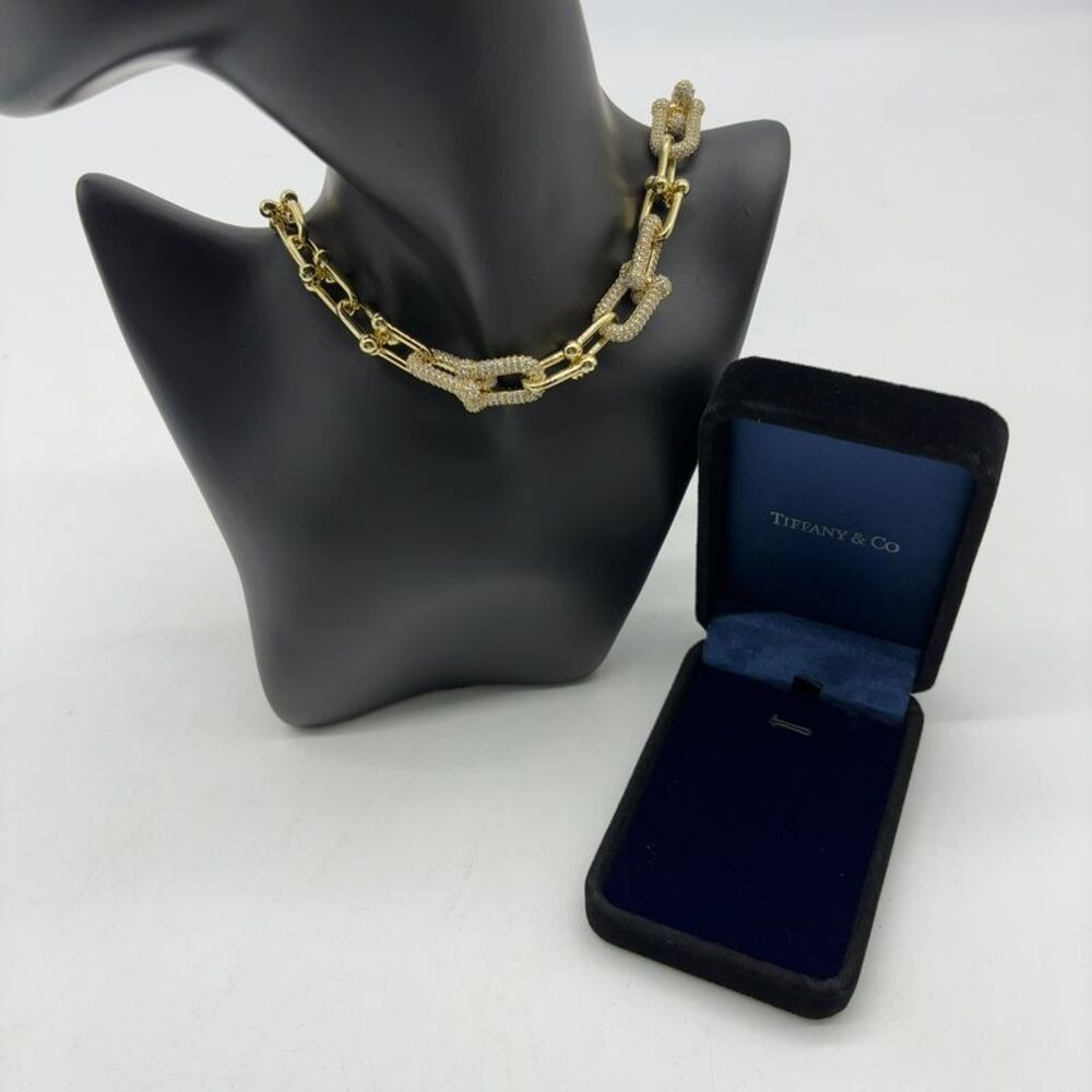 Tiffany & Co.. Gradual-Shaped Hoop Necklace